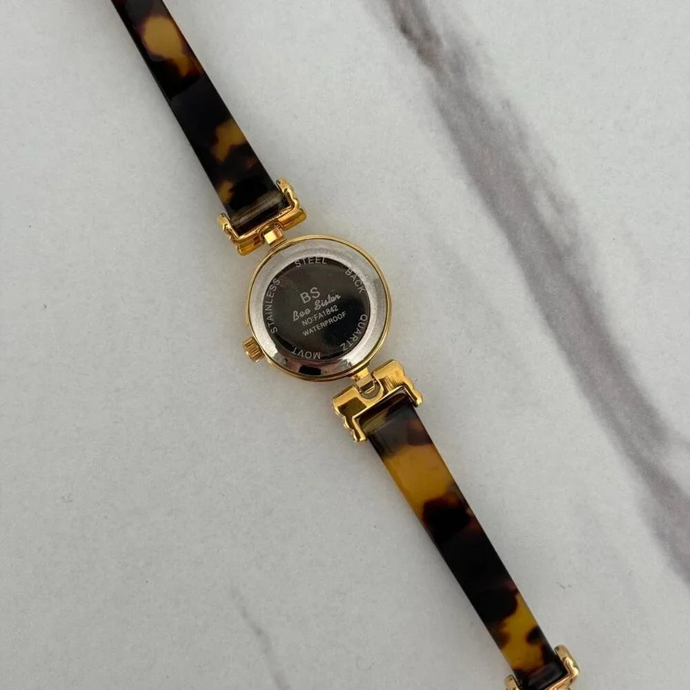 Sku:0229 vintage vibe cute gold mini watch brown bracelet +‎ in a gift box
